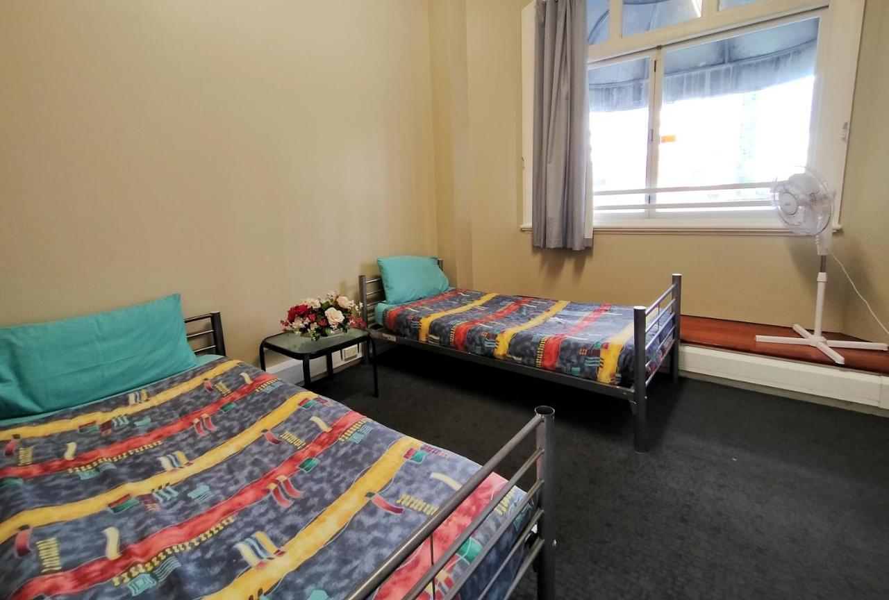 Surf 'N' Snow Backpackers Hostel Auckland Exterior photo
