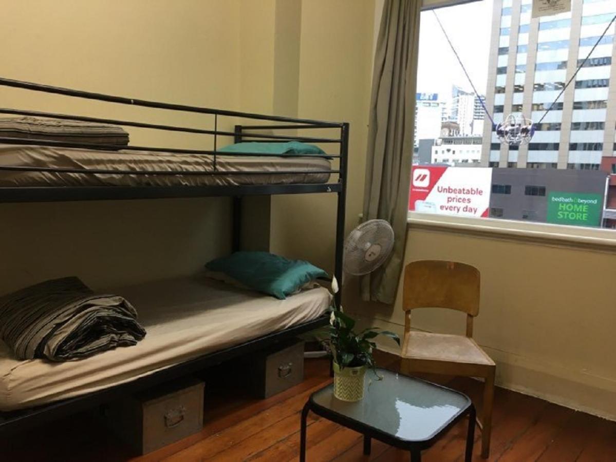 Surf 'N' Snow Backpackers Hostel Auckland Exterior photo
