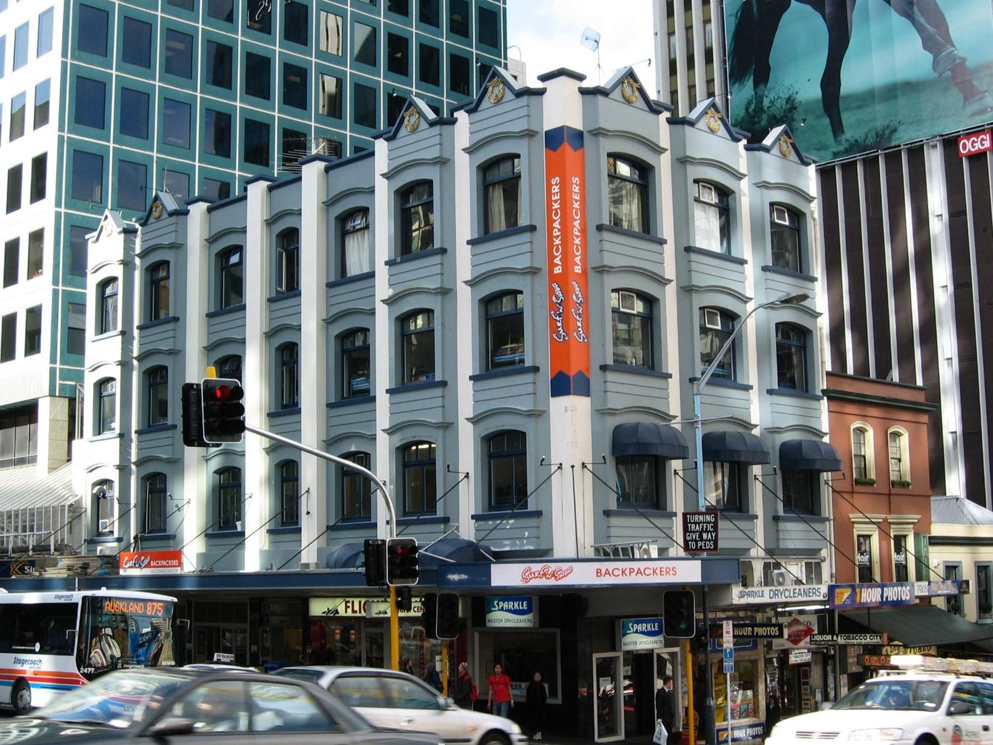 Surf 'N' Snow Backpackers Hostel Auckland Exterior photo